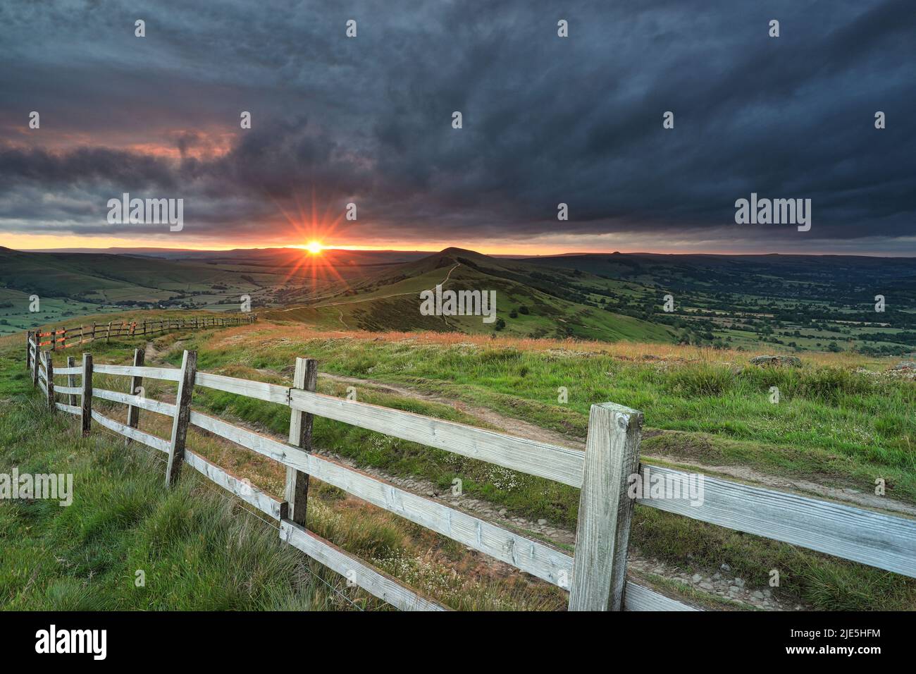 Great Ridge Sunrise Peak District Stockfoto