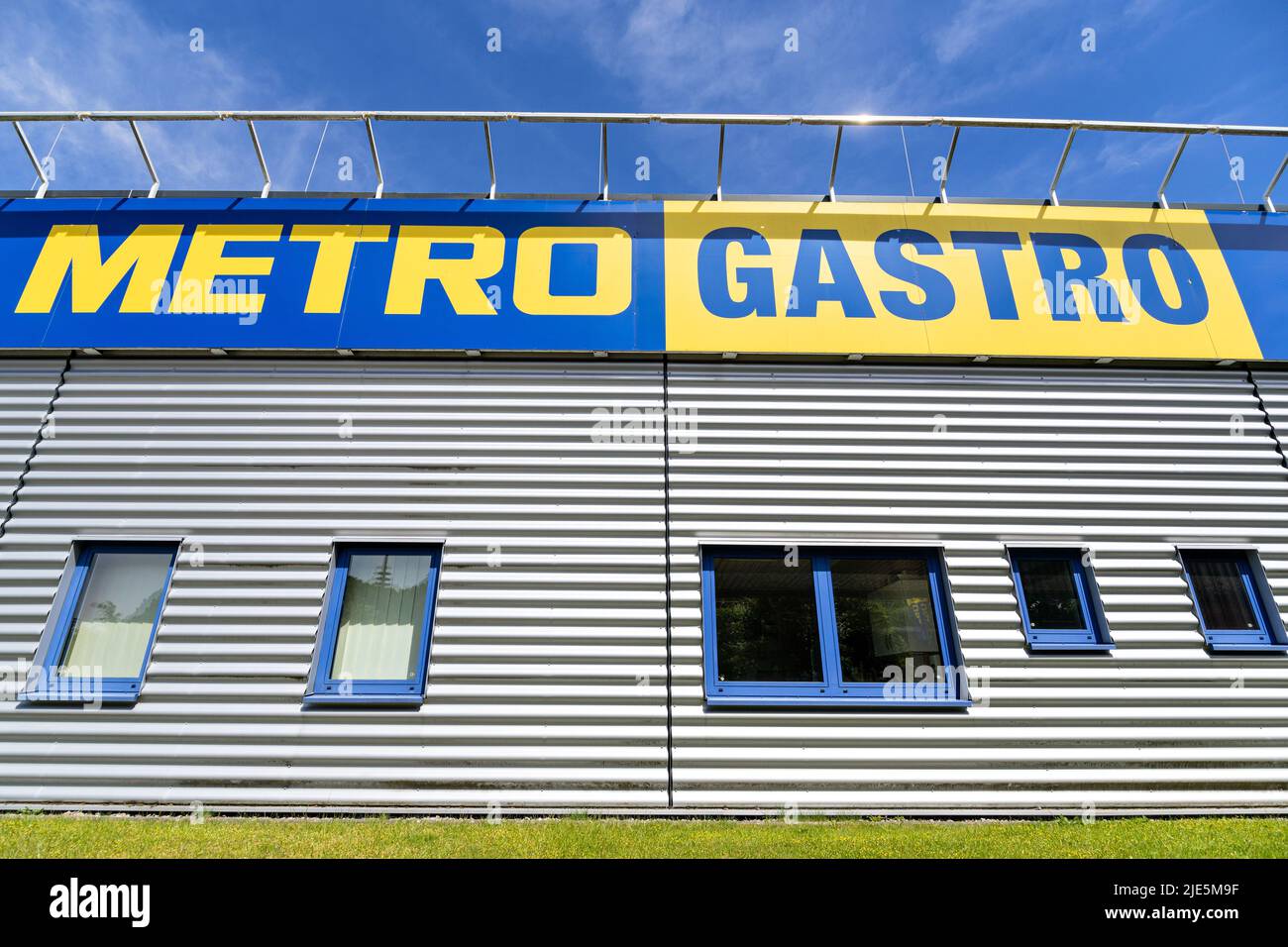 Logo auf dem Metro Gastro Cash & Carry Markt in Kiel, Deutschland Stockfoto