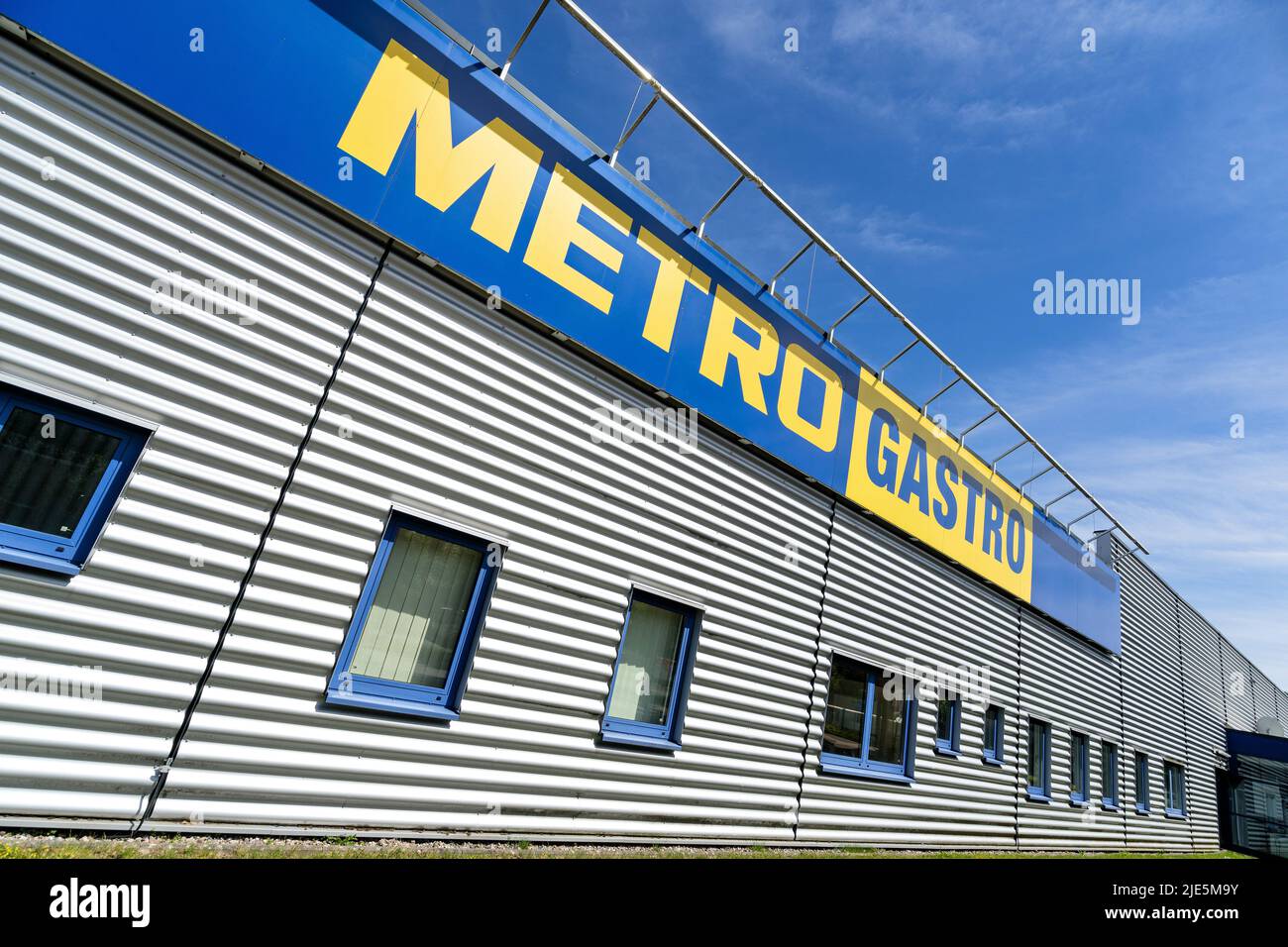 Logo auf dem Metro Gastro Cash & Carry Markt in Kiel, Deutschland Stockfoto