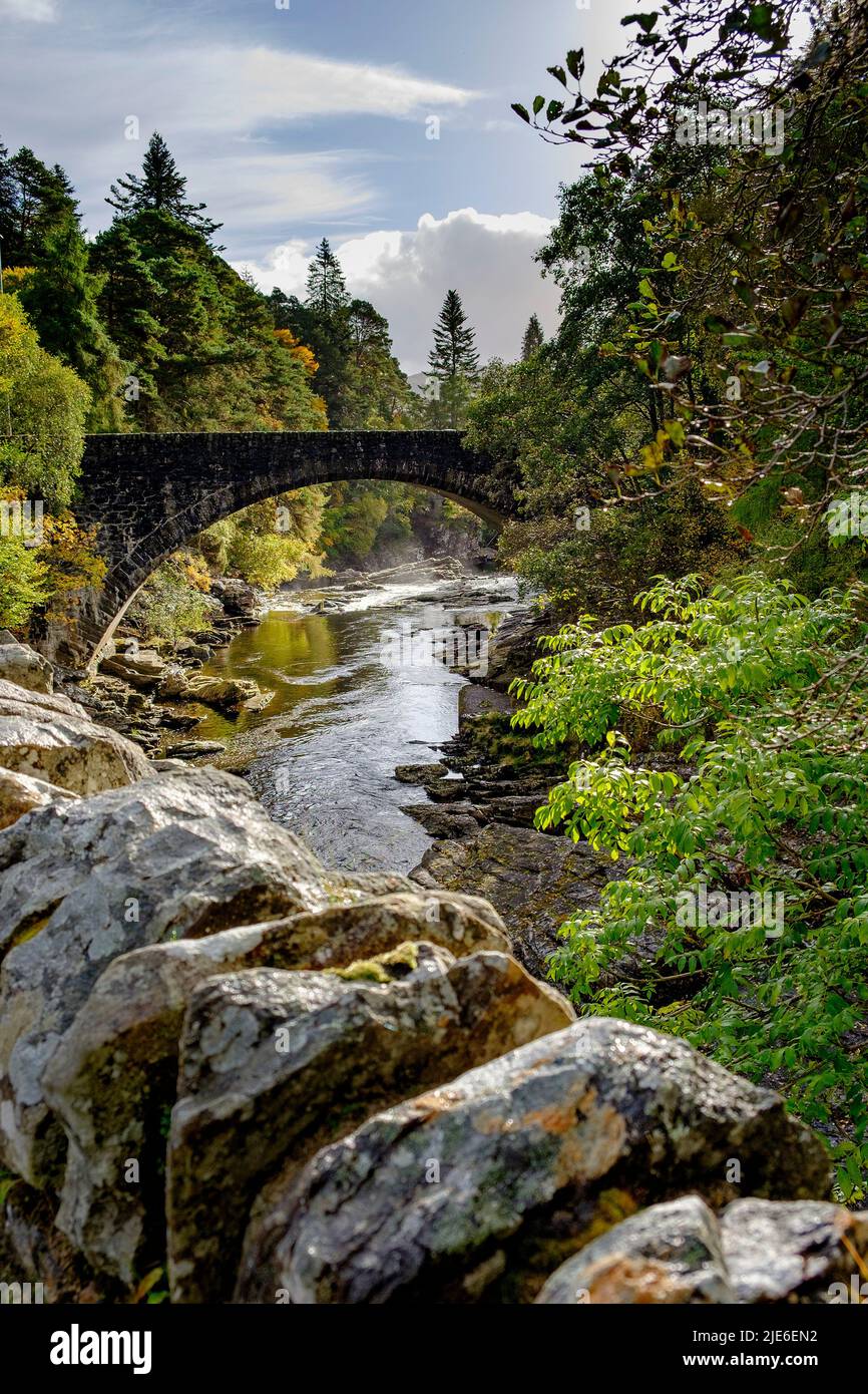 Invermoriston-Brücke in der Nähe von Loch Ness, Highlands, Schottland Stockfoto