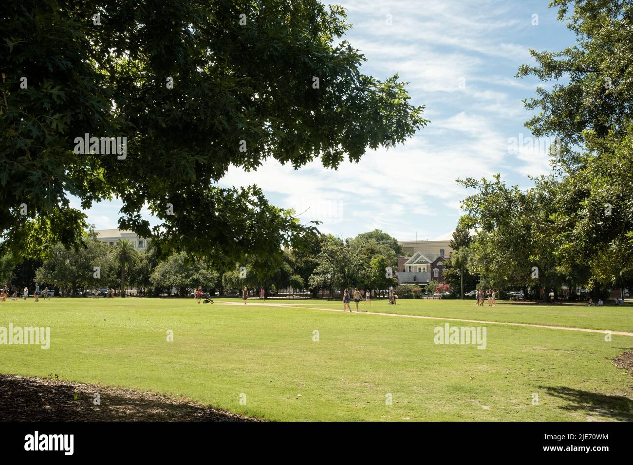 Der Sommer bietet eine große Auswahl an Optionen für Touristen und Bewohner wie Charleston, South Carolina, ein Juwel im amerikanischen Süden. Stockfoto