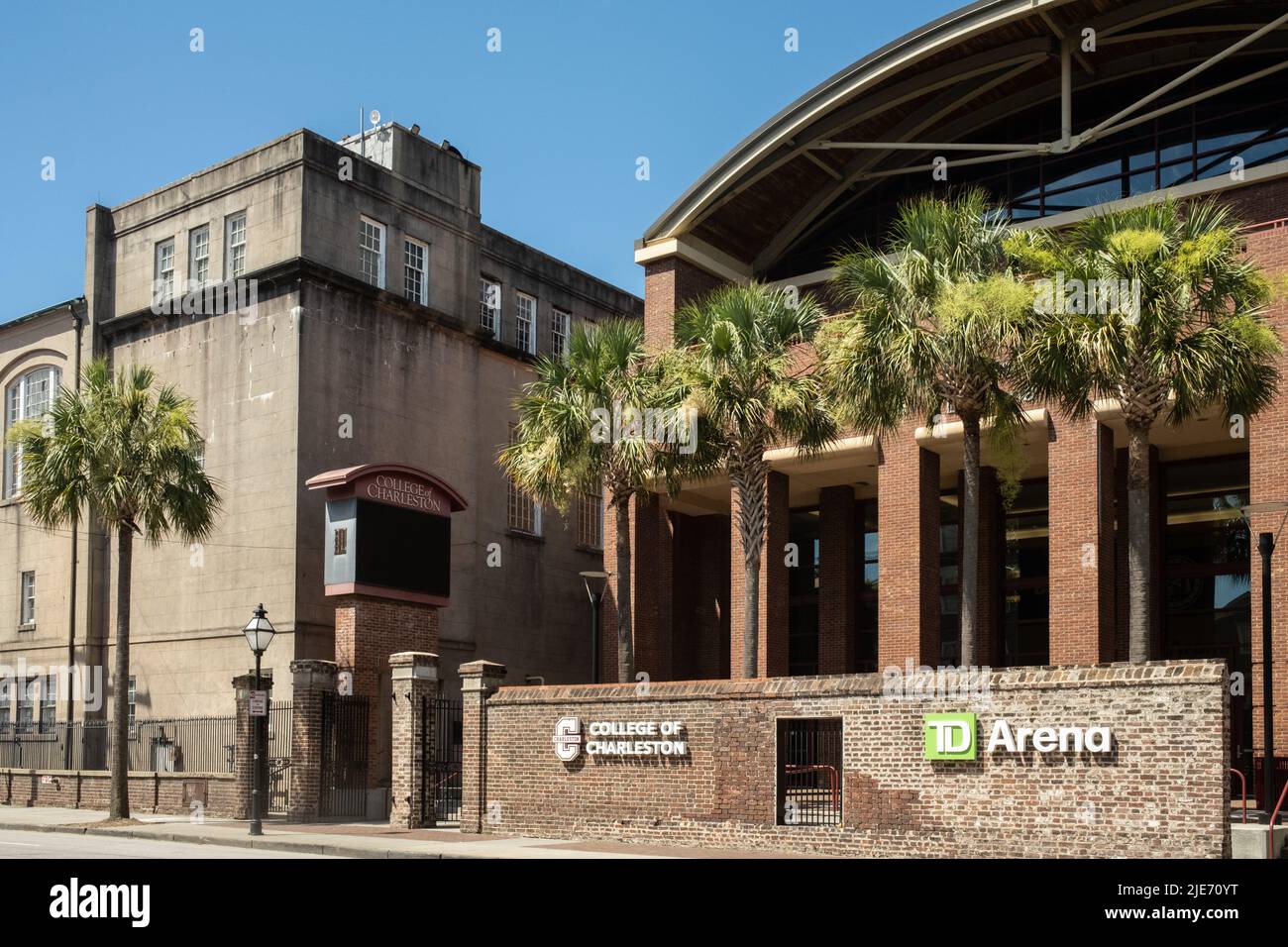 Der Sommer bietet eine große Auswahl an Optionen für Touristen und Bewohner wie Charleston, South Carolina, ein Juwel im amerikanischen Süden. Stockfoto