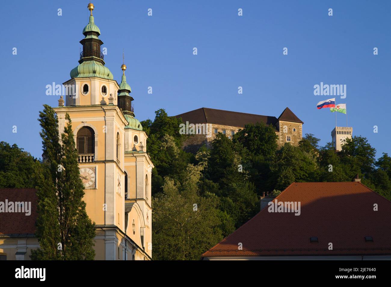 Slowenien, Ljubljana, Nikolaikirche, Burg, Stockfoto