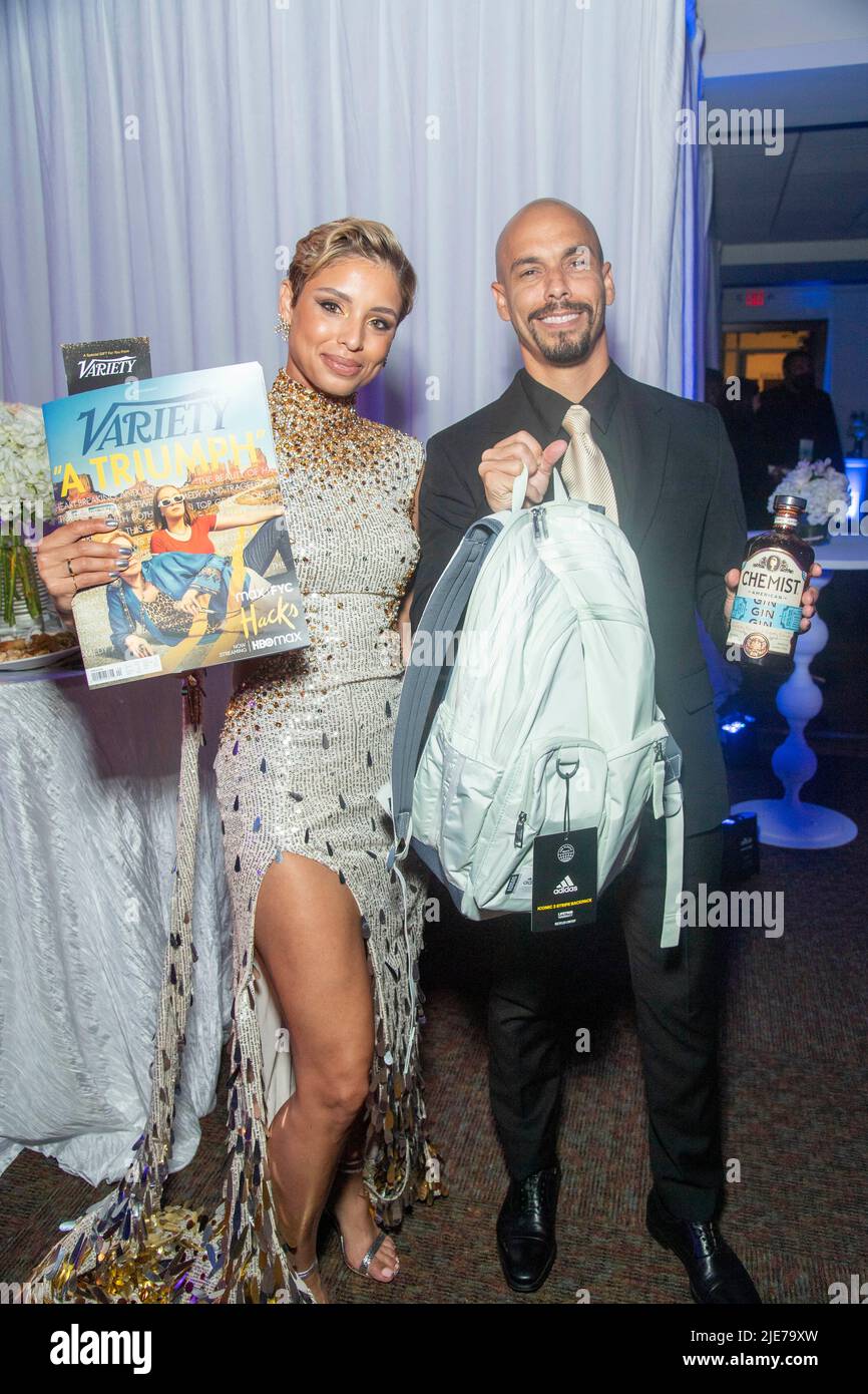 Los Angeles, Kalifornien, USA. 24.. Juni 2022. Brytni Sarpy, Bryton James nehmen am 24. Juni 2022 am 49. Daytime Emmys Awards Sponsorgeschenk im Pasadena Convention Center, Pasadena, CA Teil.Quelle: Eugene Powers/Alamy Live News Stockfoto