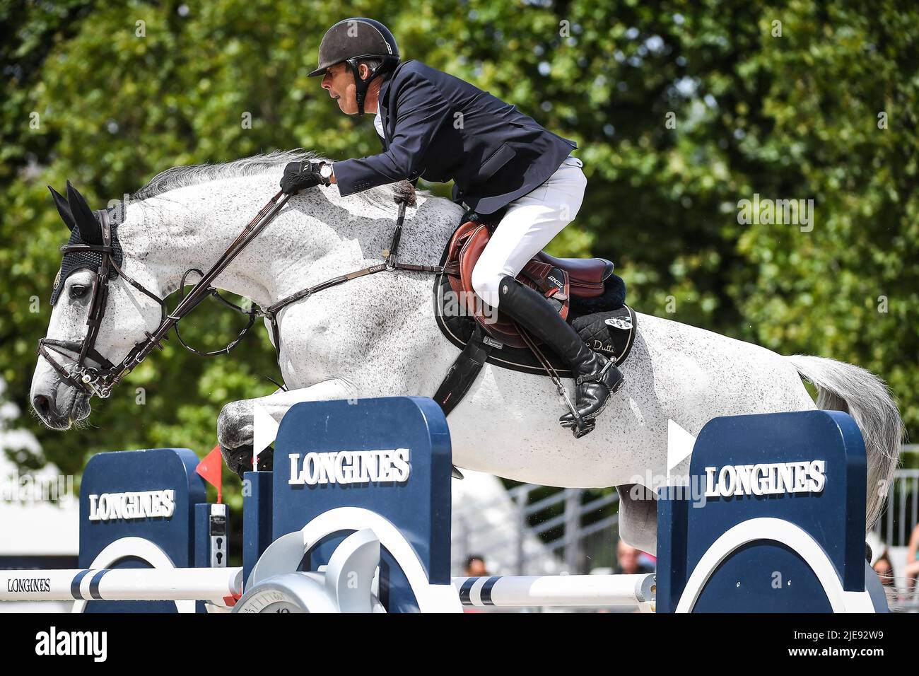 Eric VAN DER VLEUTEN aus den Niederlanden reitet Snoes während der Longines Global Champions Tour 2022, Paris Eiffel Jumping, Reitveranstaltung am 26. Juni 2022 im Champs de Mars in Paris, Frankreich - Foto: Matthieu Mirville/DPPI/LiveMedia Stockfoto