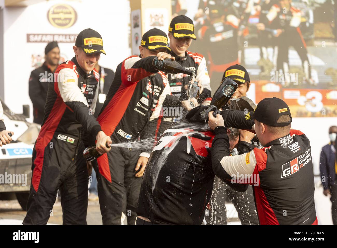 26. Juni 2022, Rom, Kenia: Podium, Portrait während der Safari Rally Kenya 2022, 6. Runde der WRC World Rally Car Championship 2022, vom 23. Bis 26. Juni 2022 in Nairobi, Kenia - Foto Nikos Katikis/DPPI/LiveMedia. (Bild: © Nikos Katikis/LPS via ZUMA Press) Stockfoto