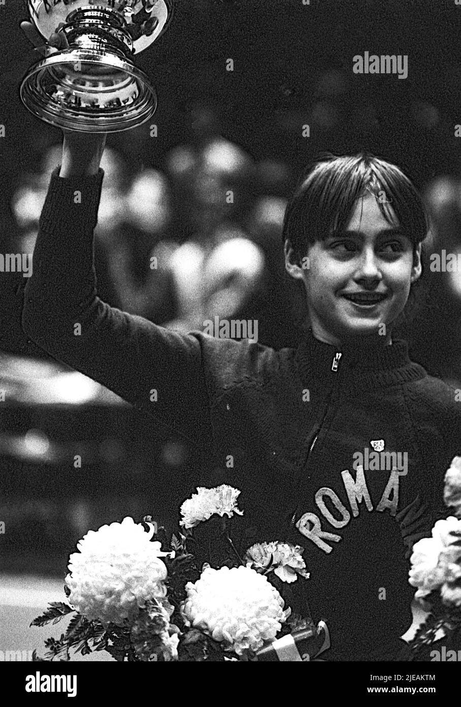 Nadia comaneci 1976 -Fotos und -Bildmaterial in hoher Auflösung – Alamy