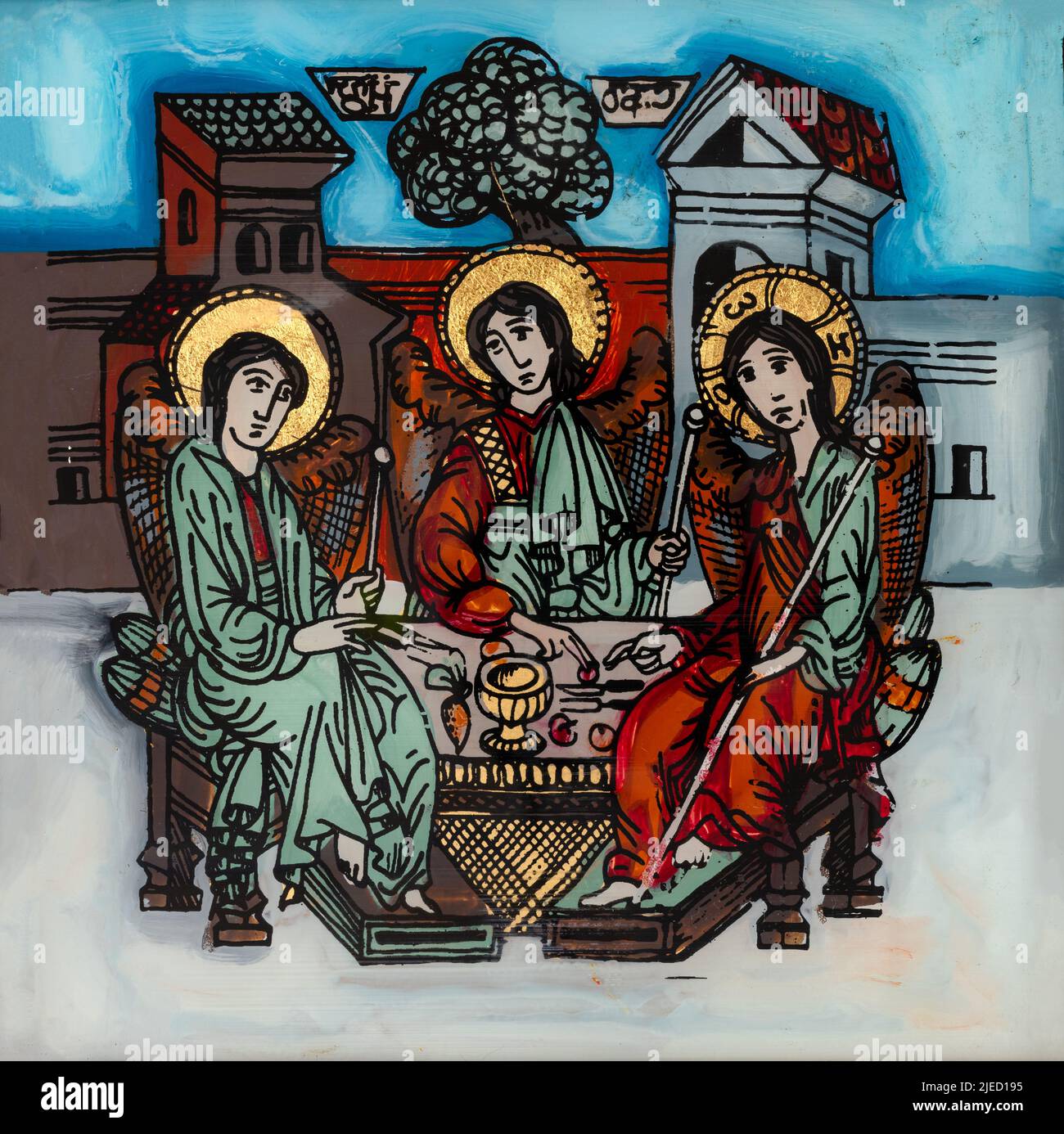 Ikone auf Rückglas im naiven orthodoxen Stil Osteuropas, die die Heilige Dreifaltigkeit darstellt. Stockfoto