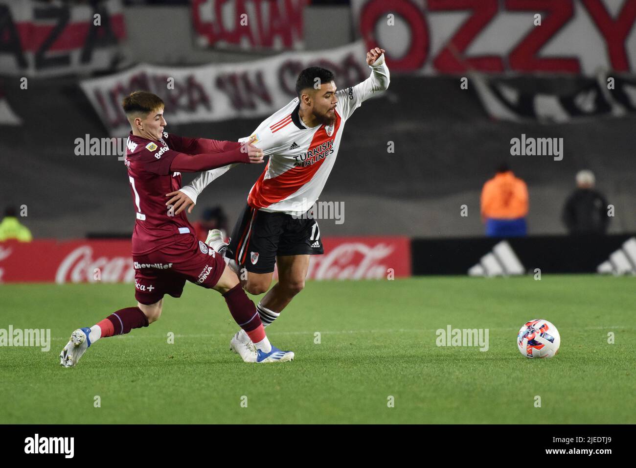 Buenos Aires, Arg - Juni 27. Paulo Diaz von River Plate während eines Liga de FP-Spiels zwischen River und Lanús im Estadio Monumental. Stockfoto