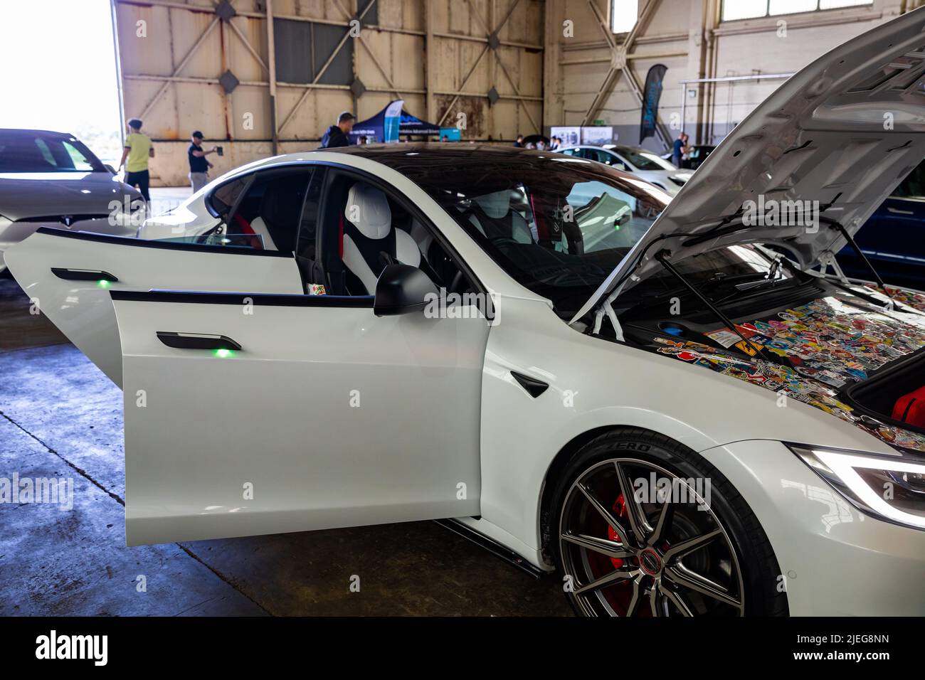 Tesla Besitzer Fun Day am Bicester Aerodrome, Bicester Stockfoto