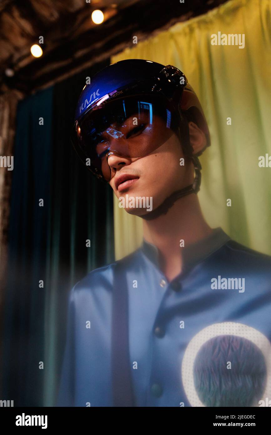 Private Happening von Stephane Ashpool, Rue Cave, Paris, Frankreich am 25. Juni 2022. Musik, Show für die Capsule Kollektion, während der Paris Menswear Fashion Week. Foto von Lea Rener/ABACAPRESS.COM Stockfoto