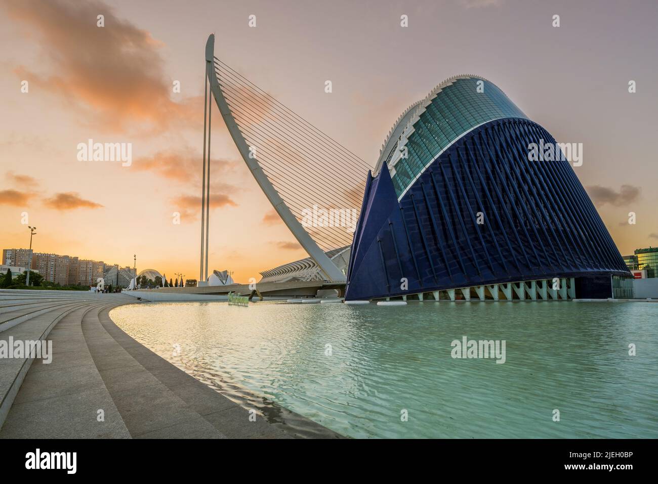 CaixaForum Ausstellungsraum (früher bekannt als Agora), Stadt der Künste und Wissenschaften, Valencia, Bundesland Valencia, Spanien Stockfoto