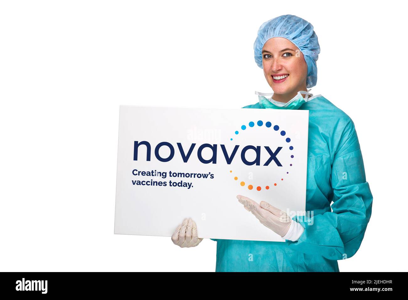 Arzt, Ärztin, OP-Schwester, Maske, Schutzmaske, Corona, Covid-10, Maskenpflicht, FFP-2-Maske, Medizinische Maske, Tafel, Novavax, Impfstoffhersteller Stockfoto