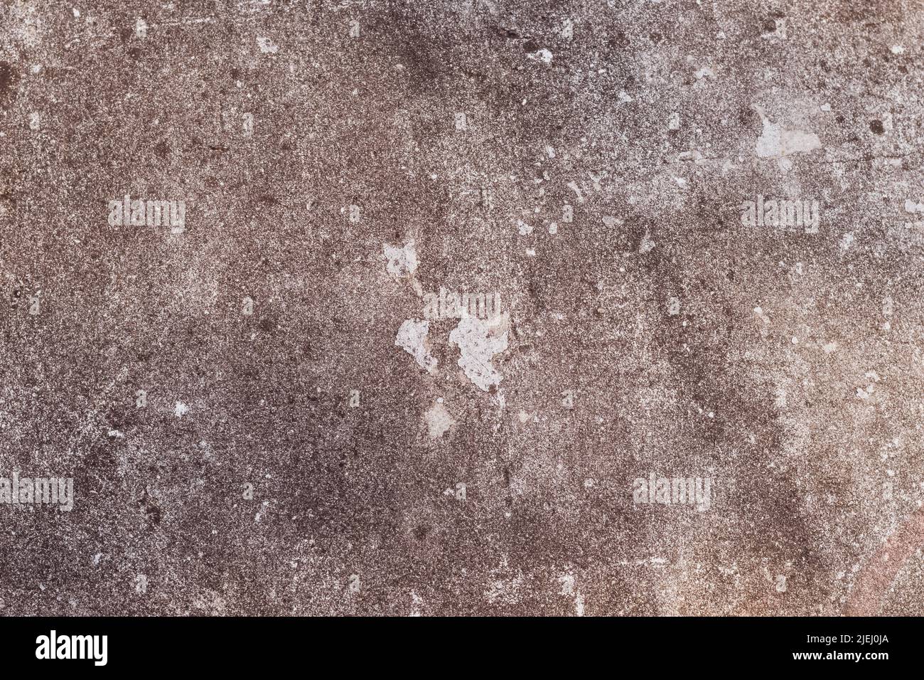 Braune Zementwand, abstrakter Vintage-Hintergrund. Beton-Grunge-Struktur, Stuck. Beton-Oberfläche. Leerzeichen. Designhintergrund. Natürliches verwittertes Papier. Stockfoto