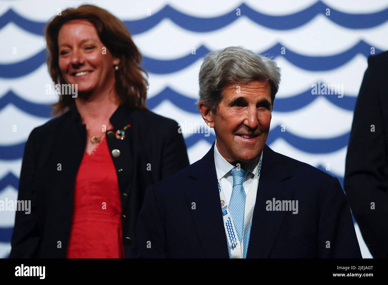 Der US-Klimagesandte John Kerry nimmt an der Eröffnung der UN-Ozeankonferenz 2022 in Lissabon, Portugal, am 27. Juni 2022 Teil. REUTERS/Pedro Nunes Stockfoto
