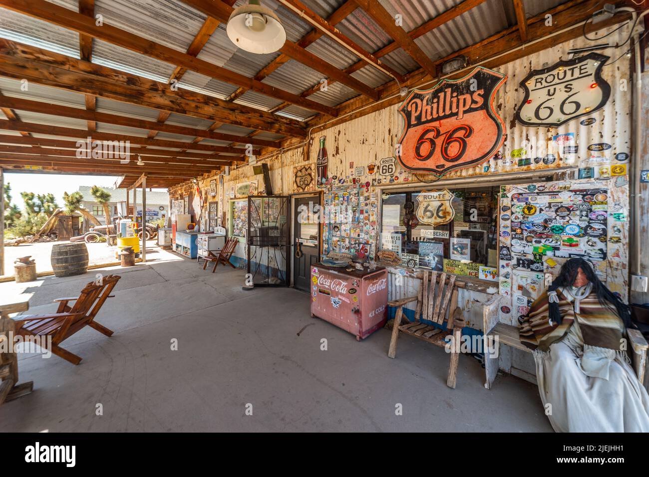 Hackberry General Store, Hackberry, AZ, USA. Route 66 Souvenir- und Souvenirladen, Arizona Stockfoto
