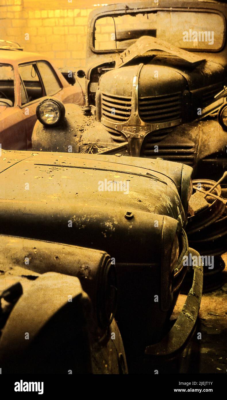 Hinter den Kulissen im Auto Museum Bergeyk in den Niederlanden Stockfoto