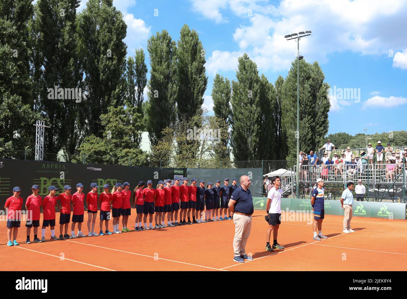 Mailand, Italien. 26.. Juni 2022. Italien, Mailand, 26 2022. juni: Abschlusspräsentation während des Tennisspiels FEDERICO CORIA (ARG) gegen FRANCESCO PASSARO (ITA) Finale ATP Challenger Mailand im Aspria Harbour Club (Foto von Fabrizio Andrea Bertani/Pacific Press/Sipa USA) Credit: SIPA USA/Alamy Live News Stockfoto