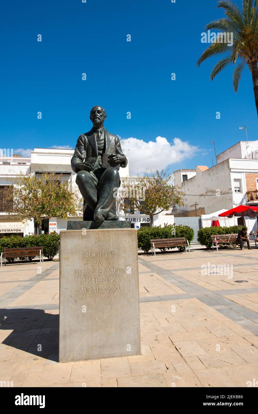 Denkmal für Juan Ramón Jiménez auf der Plaza del Cabildo, Moguer Stockfoto