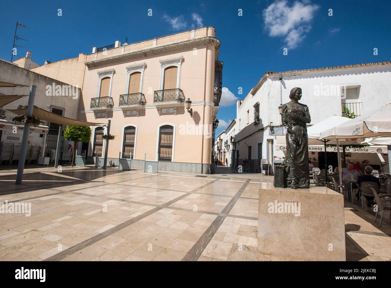 Denkmal der Zenobia Camprubí Aymar auf der Plaza del Marqués, Moguer Stockfoto