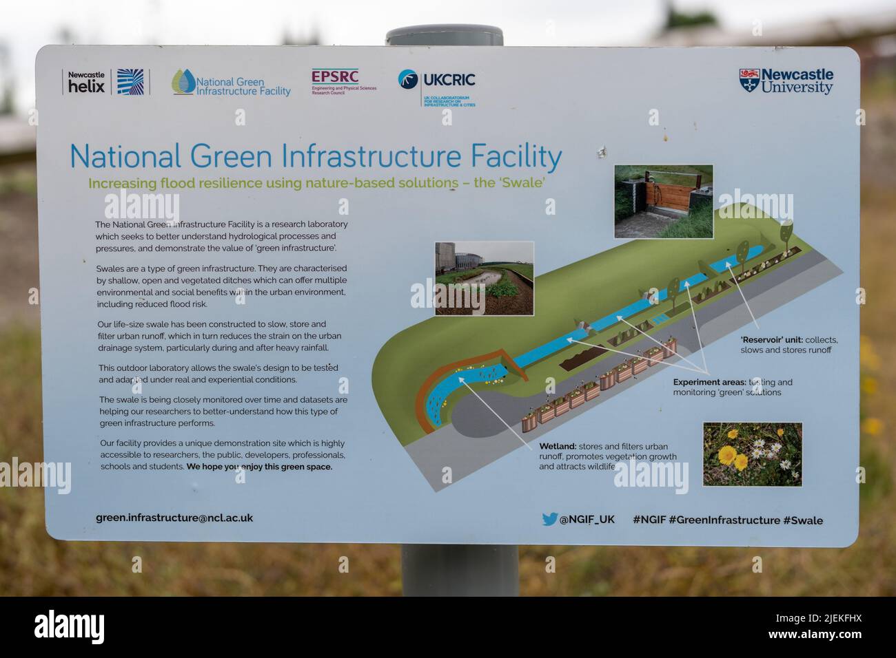 Schild für National Green Infrastructure Facility im Newcastle Helix Science Park, einschließlich Newcastle University Campus, Newcastle upon Tyne, Großbritannien. Stockfoto