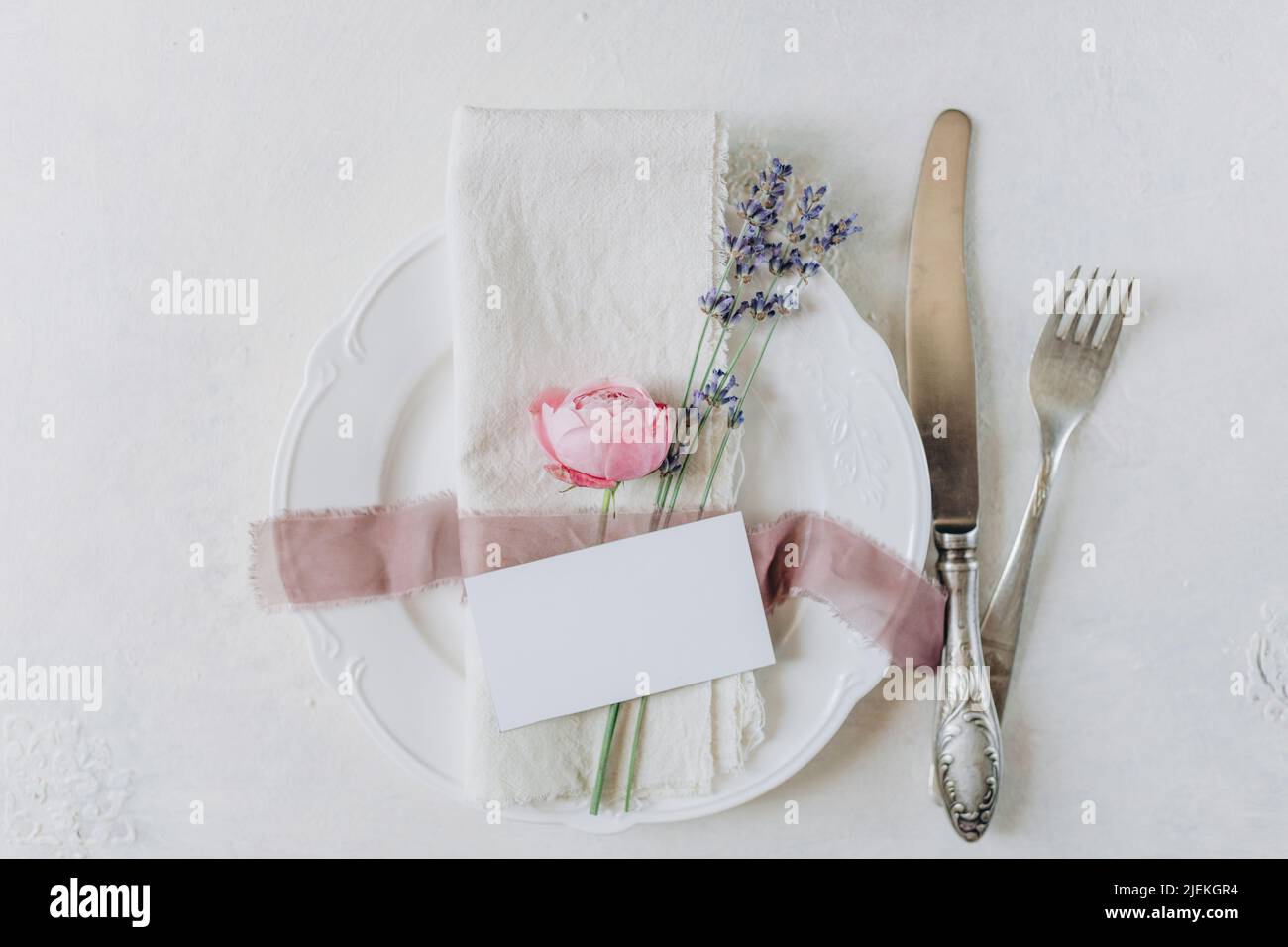 Weiße Karte, Kreditkarte, Visitenkarte Mockup für Business Stockfoto