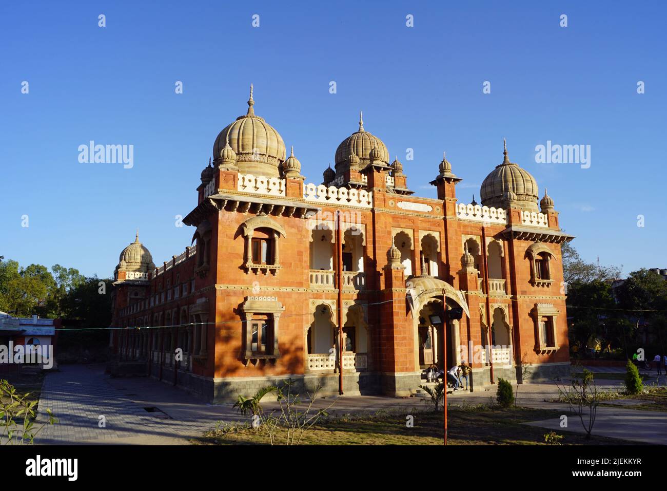 Mahatma Gandhi Hall. Ghanta Ghar, Indore, Madhya Pradesh. Auch bekannt als King Edward Hall. Indische Architektur. Stockfoto