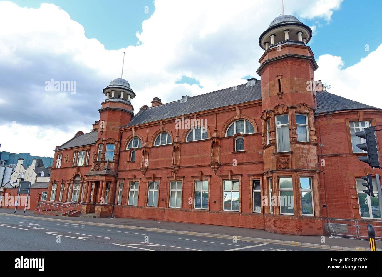 Warrington Police Station - 101 Arpley St, Warrington, Cheshire, England, Großbritannien, WA1 1LQ Stockfoto