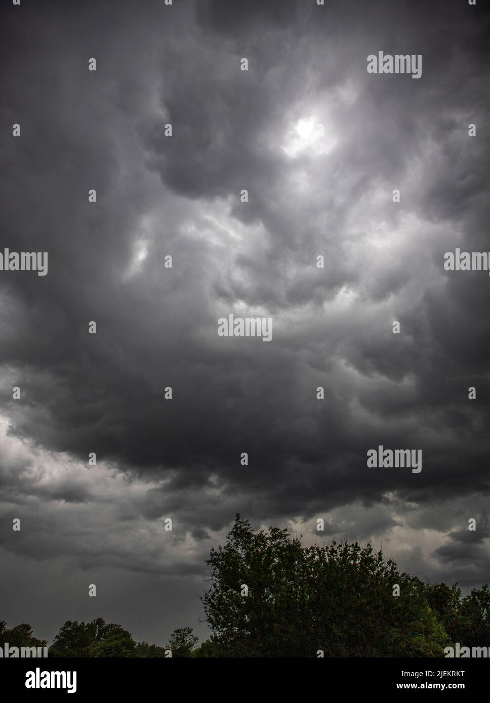 Ein Sturm kommt in Butler, Pennsylvania. Stockfoto