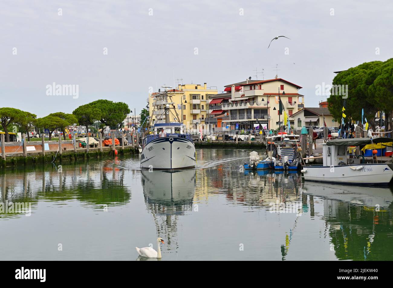 Caorle, Italien. Fischereihafen in Caorle Stockfoto