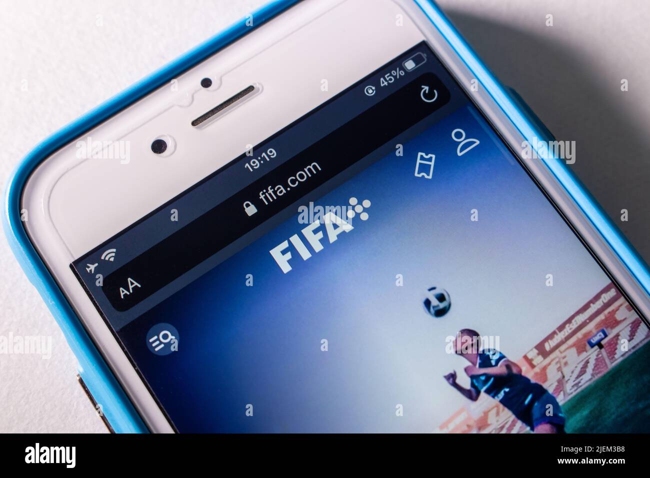 Kumamoto, JAPAN - Mai 11 2022 : das Logo von FIFA+ (FIFA Plus), dem Video-Streaming-Dienst der FIFA, auf seiner Website auf einem iPhone. Stockfoto