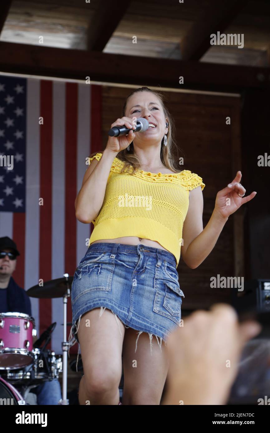 Stefanie Hertel von More than words live beim 25. Countryfest auf der Forest Village Ranch. Daubitz-Walddorf, 26.06.2022 Stockfoto