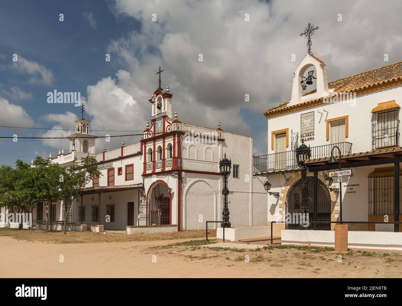 Typisches Gebäude im andalusischen Wallfahrtsort El Rocio Stockfoto