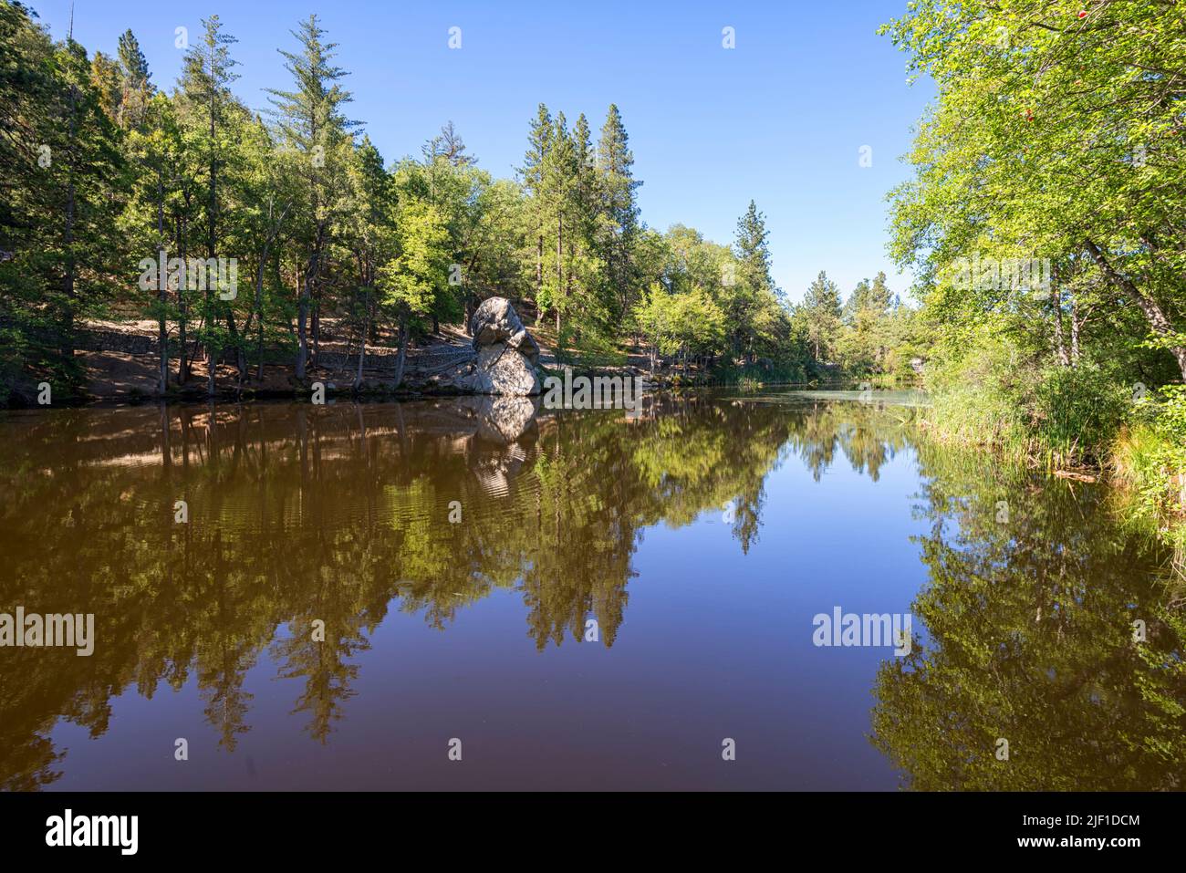 Fulmor-See an einem Frühlingsmorgen. Riverside County, Kalifornien, USA. Stockfoto