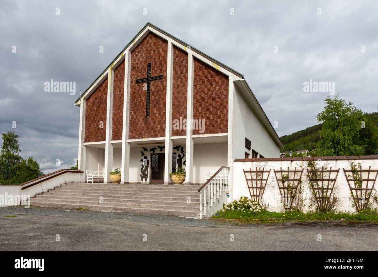 Die Friedenskapelle in Narvik, die zur Erinnerung an die tragischen Verluste der Schlacht von Narvik errichtet wurde. Stockfoto
