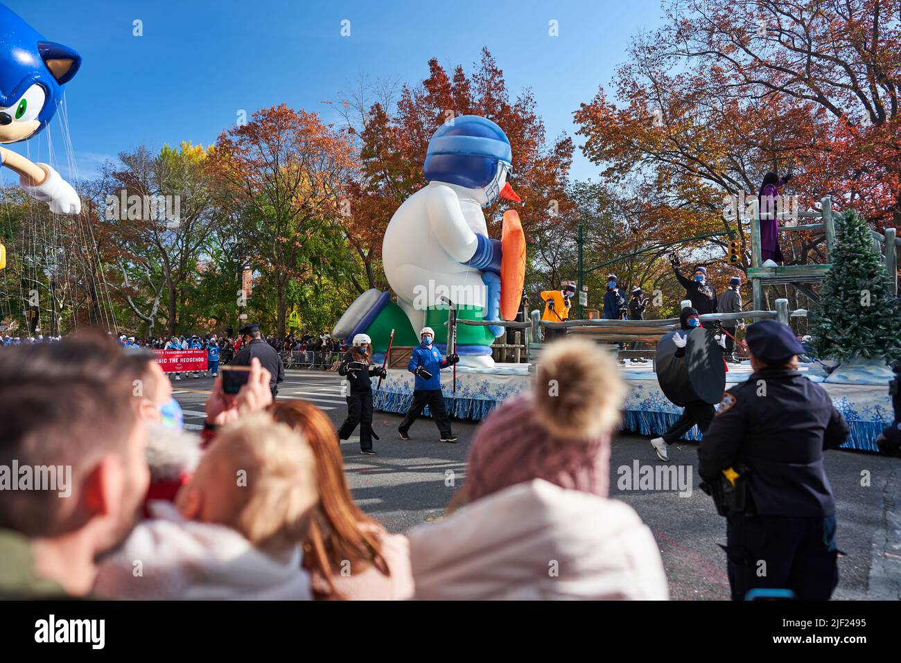 Manhattan, USA - 24. 2021. November: Ballone der Thanksgiving Parade bei der Macys Parade in Manhattan, NYC. Wir feiern den Türkei-Tag in NYC Stockfoto