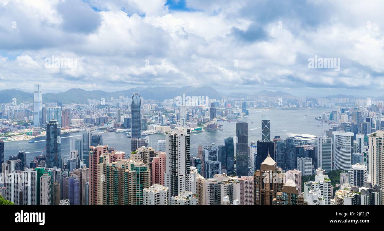 Hong Kong City Central District, Luftpanorama mit hohen Bürohochhäusern Stockfoto