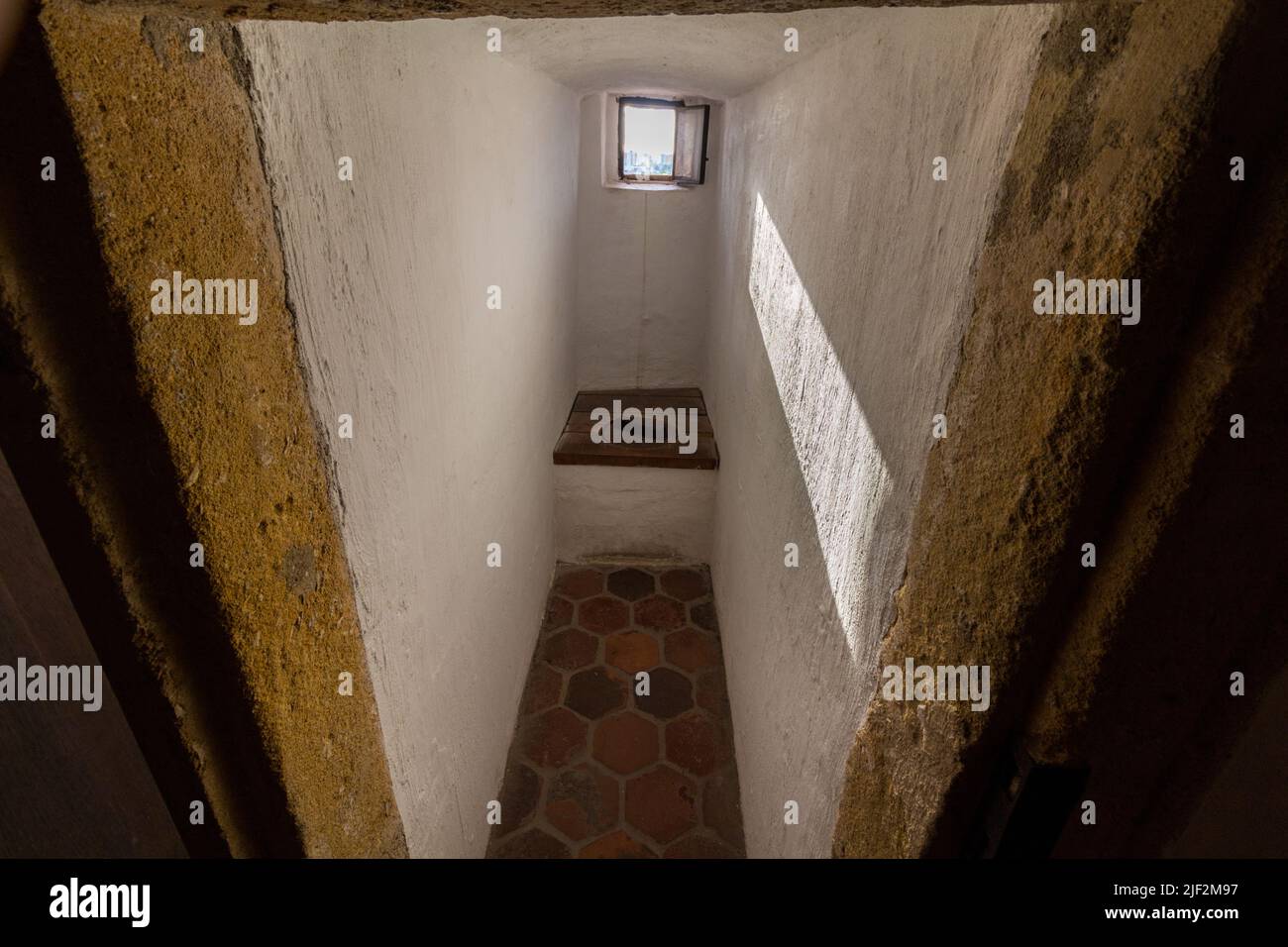Mittelalterliche toilette -Fotos und -Bildmaterial in hoher Auflösung –  Alamy