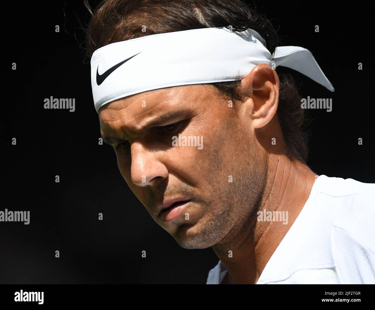 London, Gbr. 28.. Juni 2022. London Wimbledon Championships Day 2 28/06/2022 Rafa Nadal (ESP) gewinnt das erste Spiel der Runde Kredit: Roger Parker/Alamy Live News Stockfoto