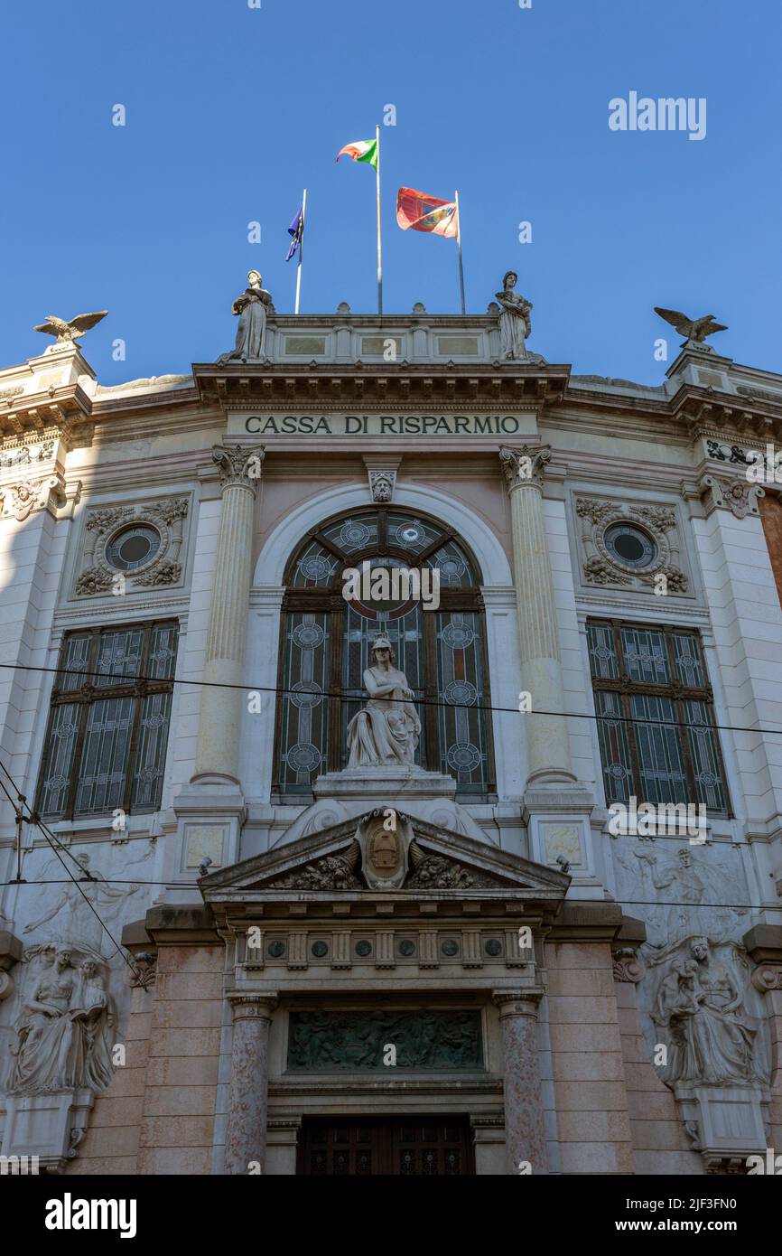 Padua, Italien - 06 10 2022: Cassa di Risparmio del Veneto in Padua an einem Sommertag. Stockfoto