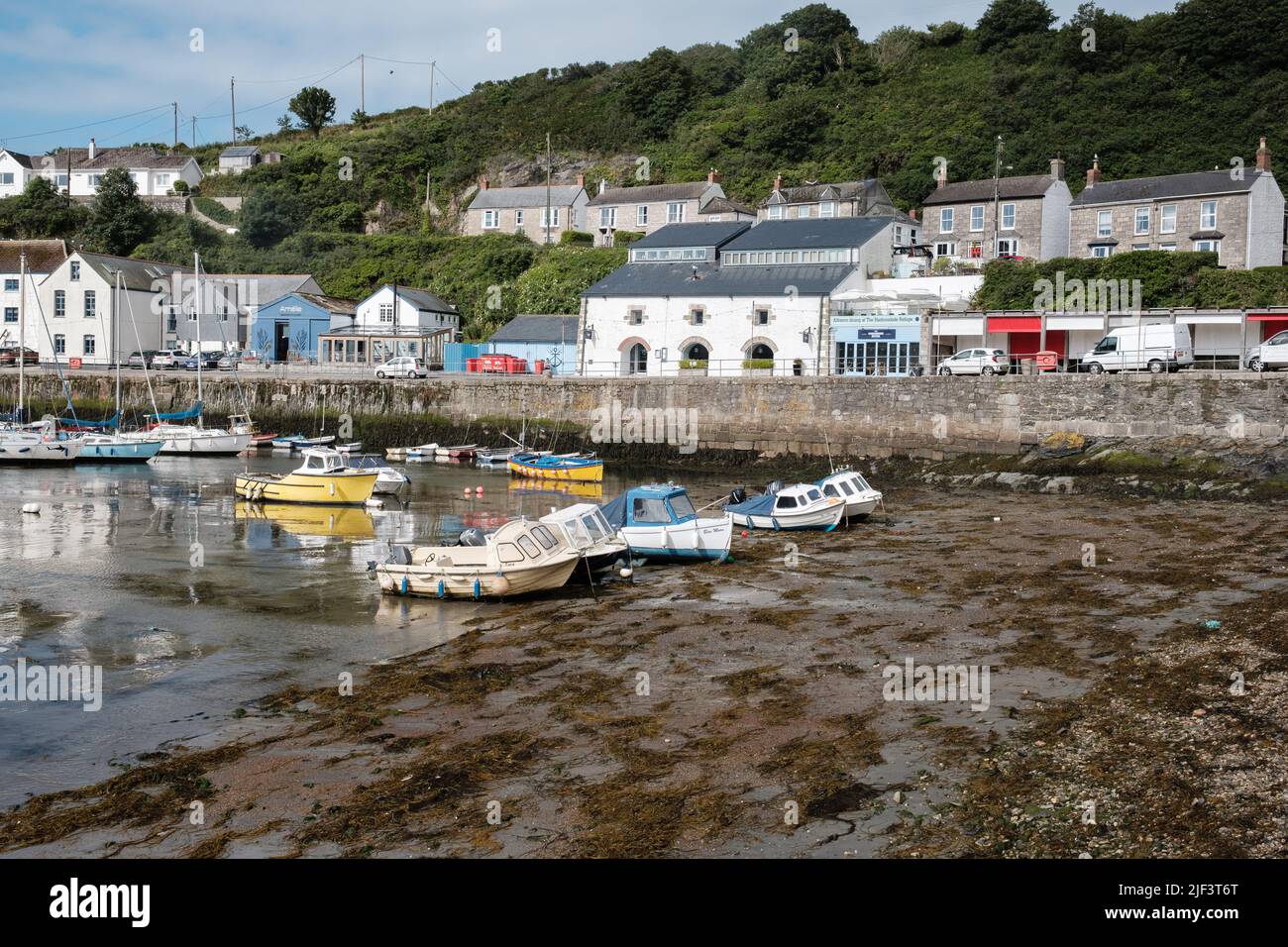 Szenen in und um Porthleven Harbour, Cornwall Stockfoto