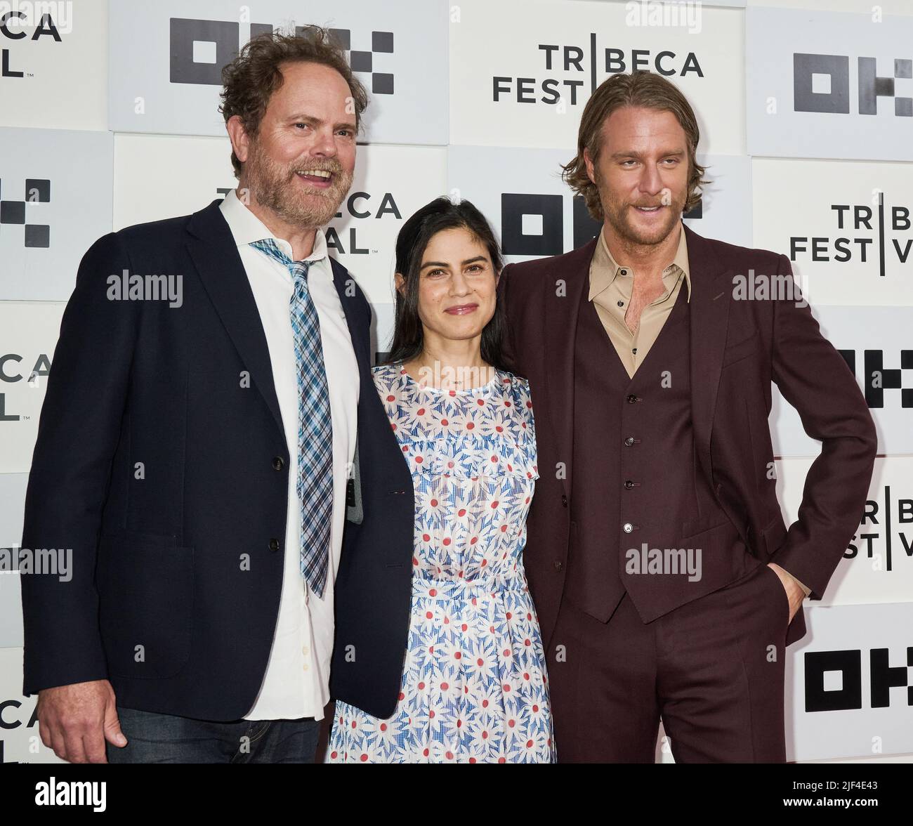 NEW YORK, NY, USA - 15. JUNI 2022: RAINN Wilson, Ana Cruz Kayne und Jake McDorman nehmen an der Tribeca Festival-Premiere von „Jerry & Marge Go Large“ Teil. Stockfoto