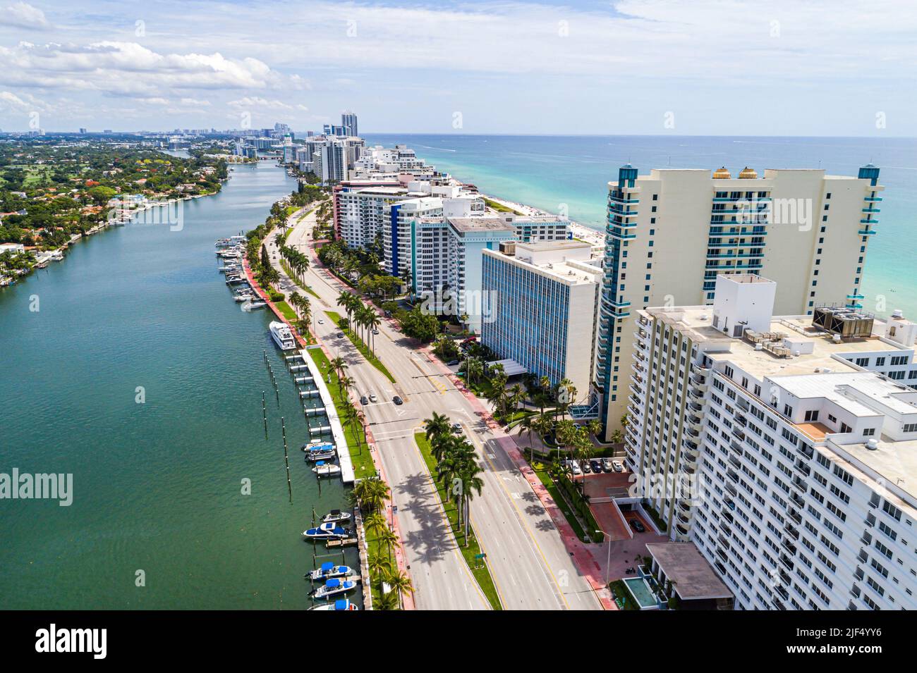 Miami Beach Florida, Luftaufnahme von oben, Indian Creek Collins Avenue am Meer gelegene Wohnhäuser am Wasser, Capobella Eigentumswohnung Carr Stockfoto