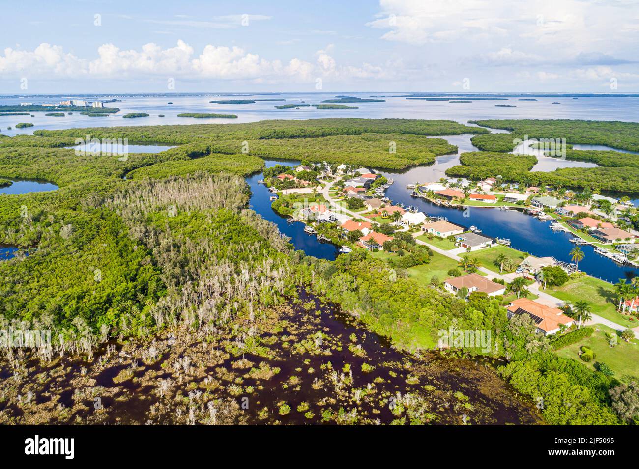 Fort Ft. Myers Florida, Palm Acres Entwicklung Häuser Häuser Nachbarschaft Eingriff, Caloosahatchee Fluss Feuchtgebiete Golf von Mexiko Big Shell Island Kin Stockfoto