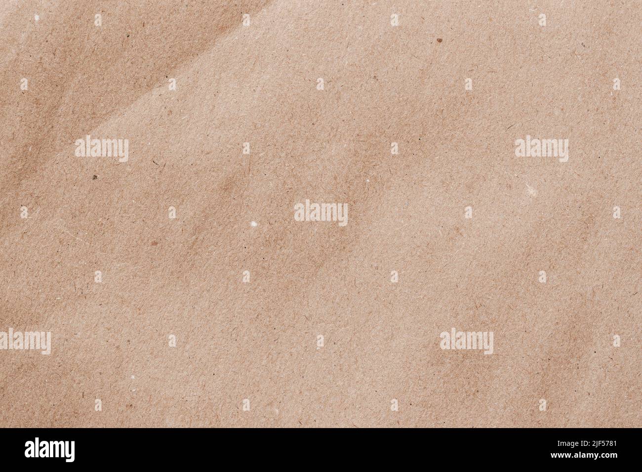 Basteln Sie Papier mit Falten. Recycelbares Material, Textur, Nahaufnahme Stockfoto