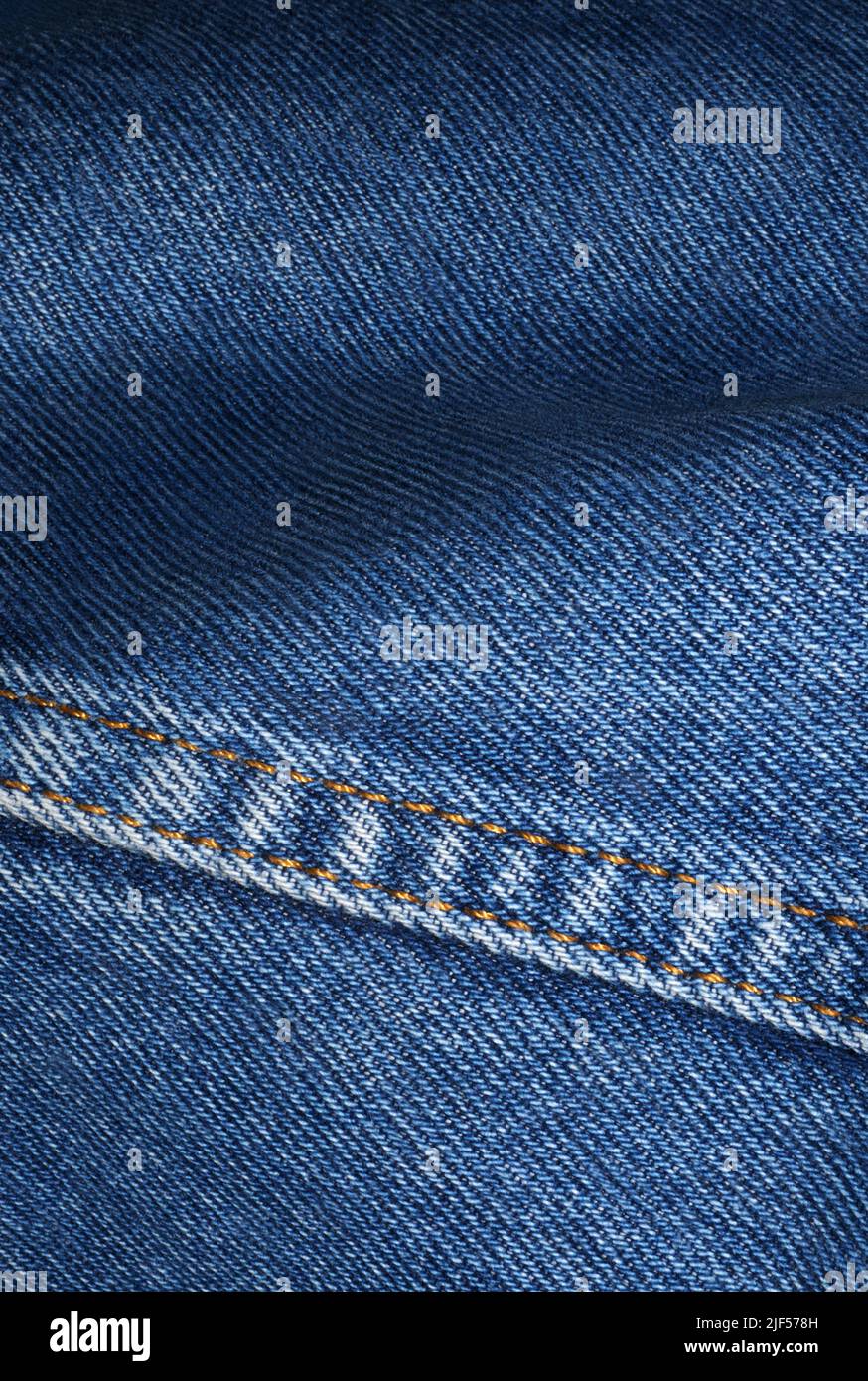 Ein Teil aus blauer Denim-Jeans Stockfoto