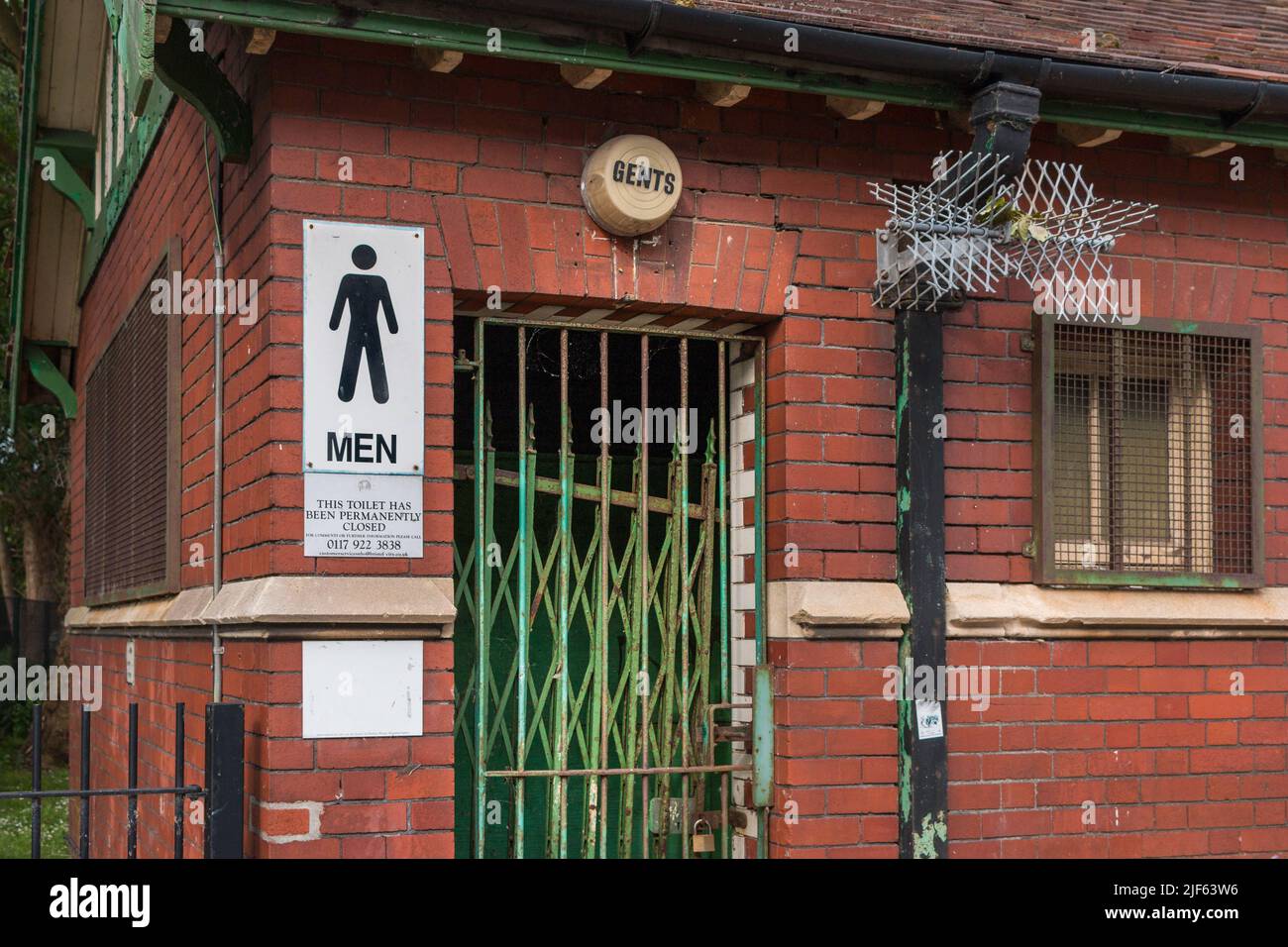 Geschlossen Öffentliche Toiletten in Avonmouth Bristol Stockfoto