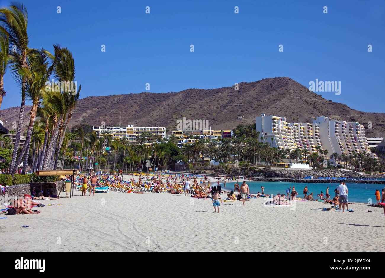 Strandleben, Badestrand an Ferienorten, Anfi del Mar, Arguineguin, Kanarischen Inseln, Spanien, Europa Stockfoto
