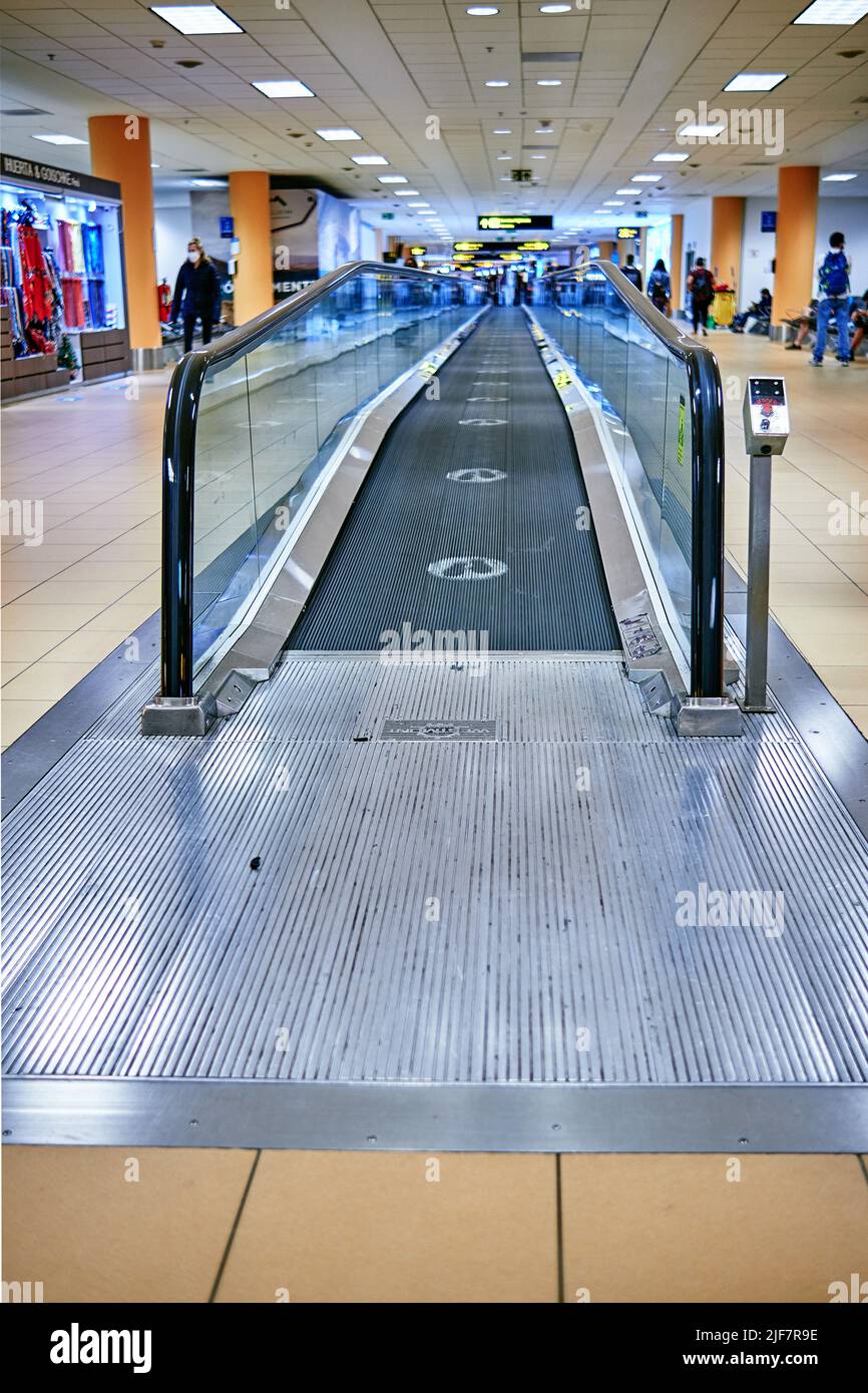 Lima, Peru Flughafenstruktur, Transport, Menschen bewegen, Travelator