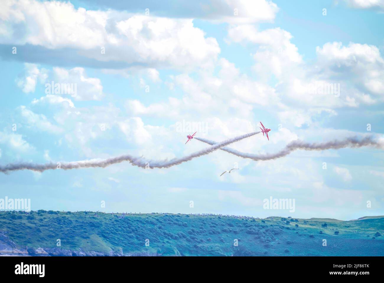 Red Arrows RAF Kunstflugteam und schöner blauer Himmel Stockfoto